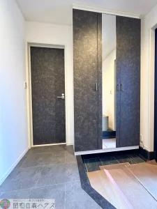 東金市八坂台5-26-1新築戸建の玄関