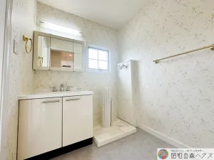 大網白里市季美の森南5丁目中古戸建て　洗面脱衣室